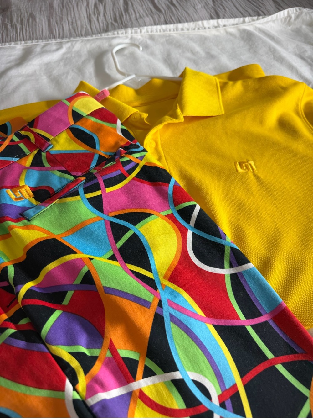 Loudmouth Golf Men’s Scribbles Pants 36x34/Yellow Golf Shirt XL